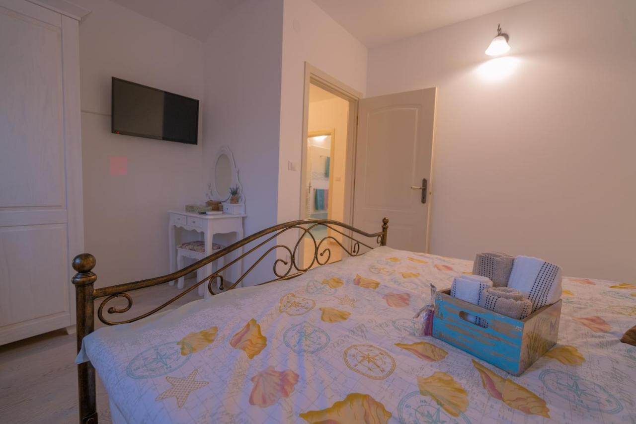 Villa Oasis 科斯特雷纳 外观 照片